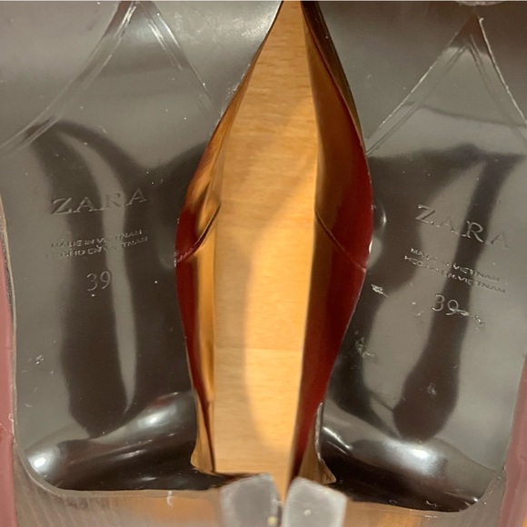 Open-toe Burgundy/Maroon heels - GUC - size 39 - Picture 7 of 7